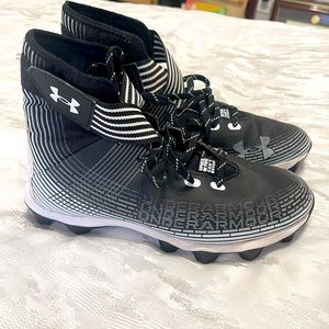Under Armour Mens football cleats
